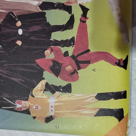 McCall's Costumes..Superheroes - Picture 4 of 7